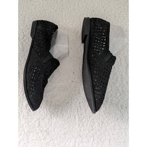 Qupid Shoes Women 7M Black Berta Slip On Summer Classic Loafers Open weave - Picture 3 of 7